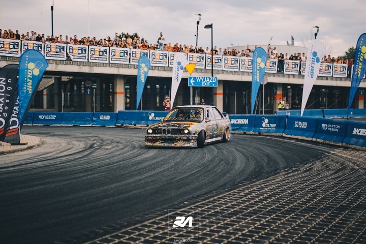 KW_Blog_2019_BMW_E30_Russland_008-1024x683.jpg