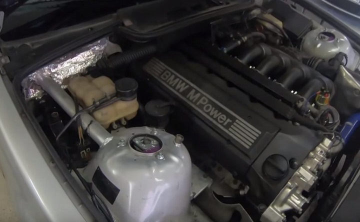 Motorraum-e1583333998458-1024x632.jpg