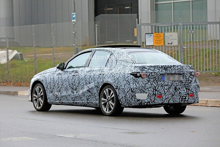 2021-mercedes-benz-c-class-sedan-w206-makes-spyshots-debut_8.jpg