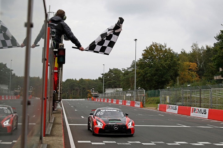 low_01_DTM-Trohpy_Champion_Heinemann_2020.jpg