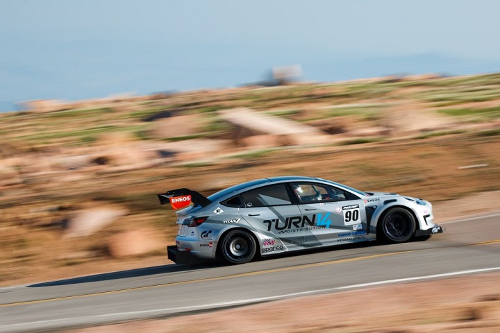 KW_Blog_Turn_14_Pikes_Peak_Test_Model_3_Tesla_023.jpg
