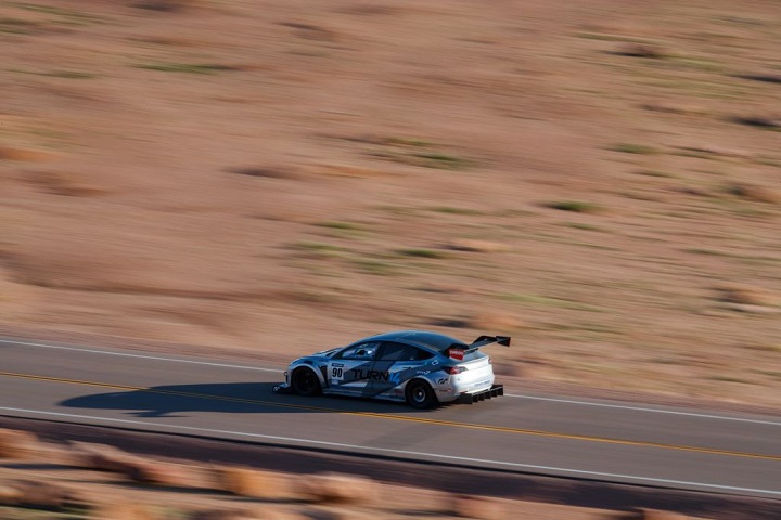 KW_Blog_Turn_14_Pikes_Peak_Test_Model_3_Tesla_026.jpg