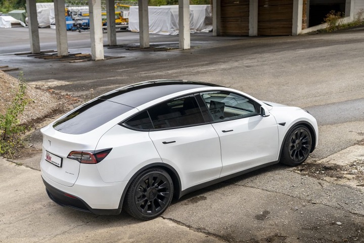KW_Blog_Tesla_Model_Y_AWD_009.jpg
