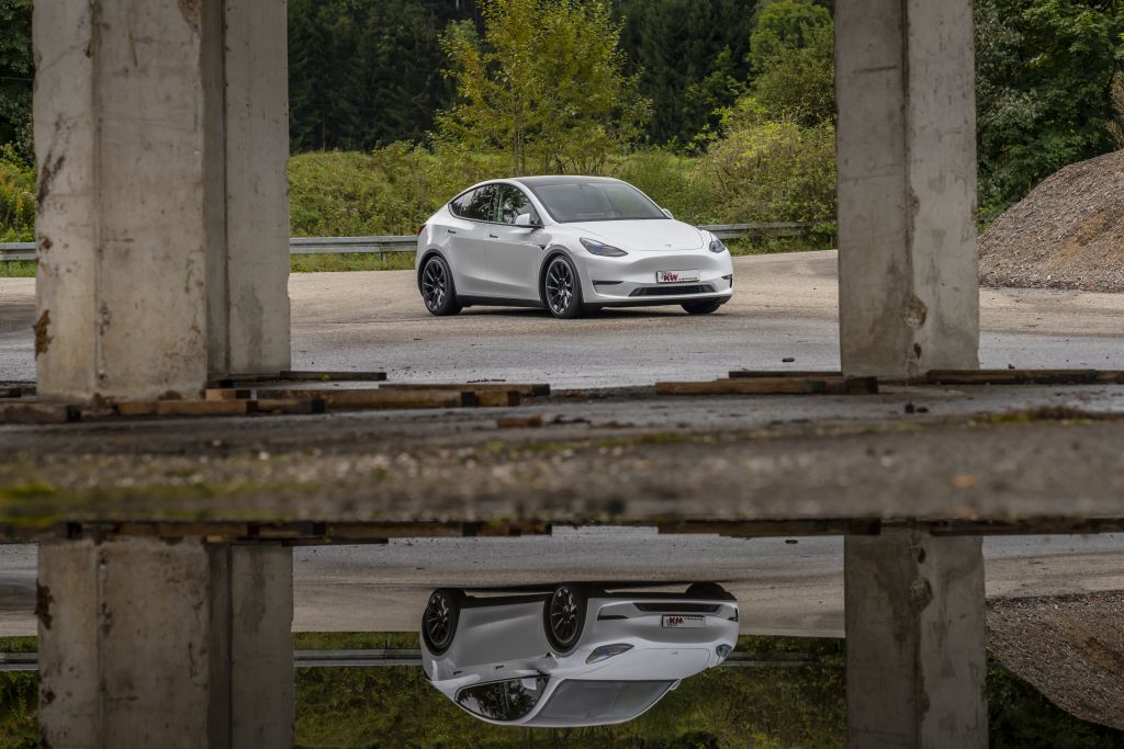 KW_Blog_Tesla_Model_Y_AWD_003.jpg