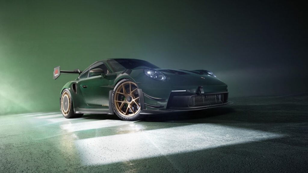 low_Manthey-Kit_Porsche_911_GT3_RS_992_00005-1024x576.jpg