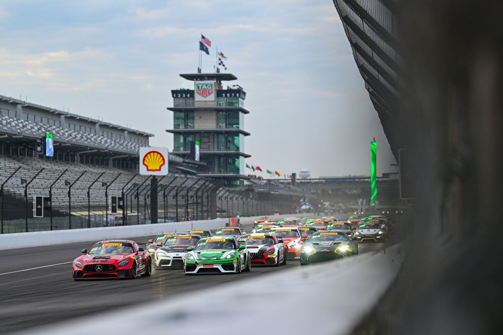 low_KW_SRO_Motorsports_America_006.jpg