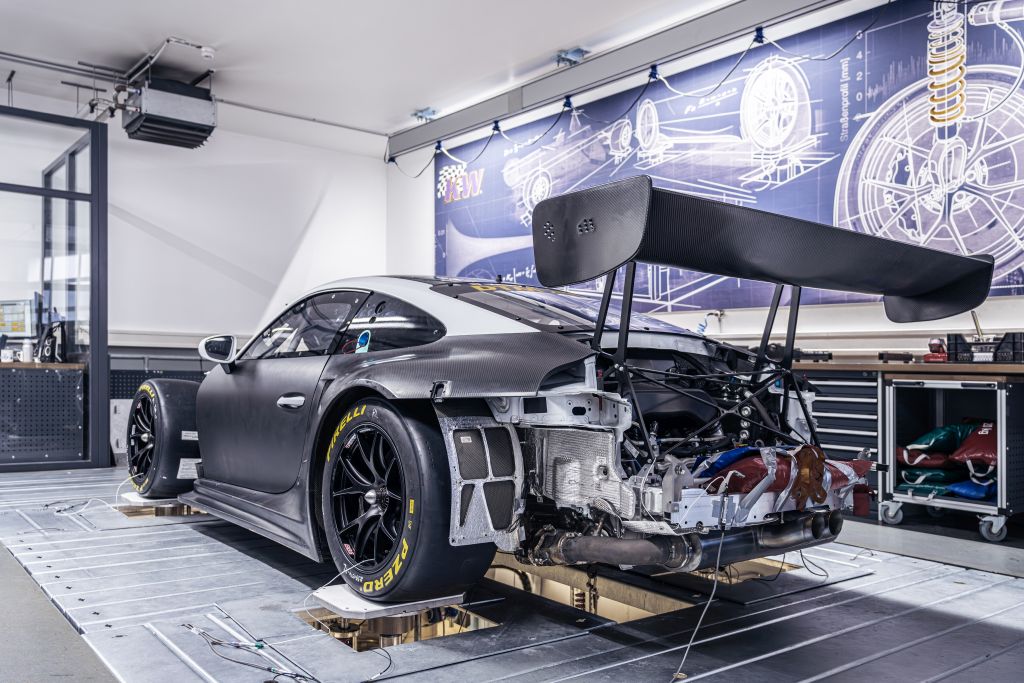 low_KW_SRO_Motorsports_America_003.jpg