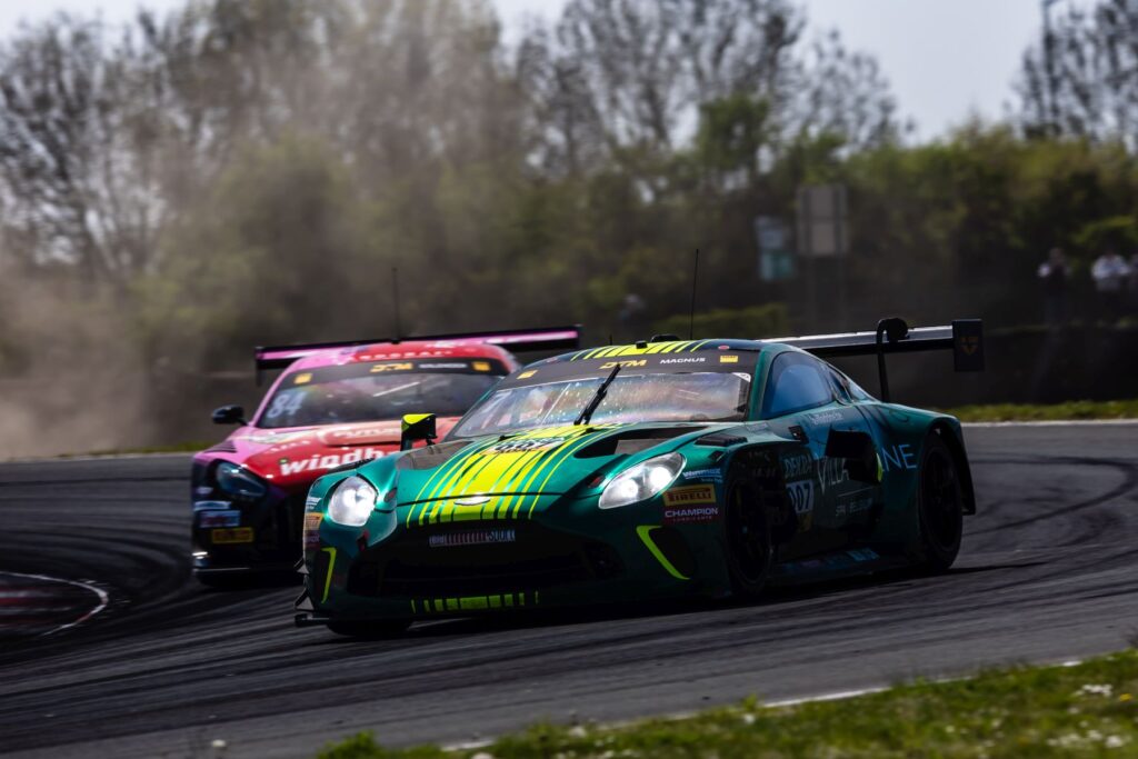 KW_Blog_DTM_1und2-2025_KW_Racing_GT3-Kunden_0004-1024x683.jpg