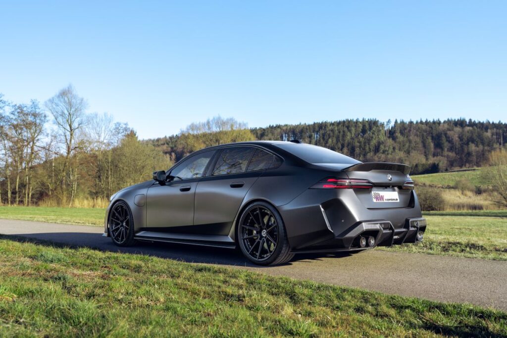 KW_Blog_BMW_M5_G90_KW_V4_Gewindefahrwerk_0001-1024x683.jpg