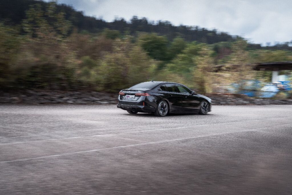 1787197751497746.jpg KW_Blog_KW_V3_BMW_i5_xDrive40_M60_xDrive_0008-1024x683.jpg