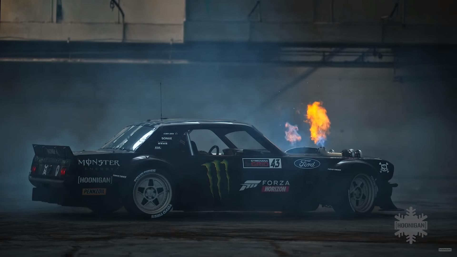 性感砖叔，在线喷火——1400HP的双涡轮福特野马 RTR Hoonicorn V2